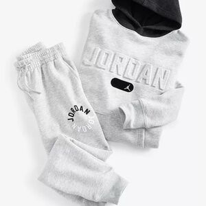 Boys Logo Embossed Heathered Fleece Hoodie & Logo-Print Heathered Fleece Joggers